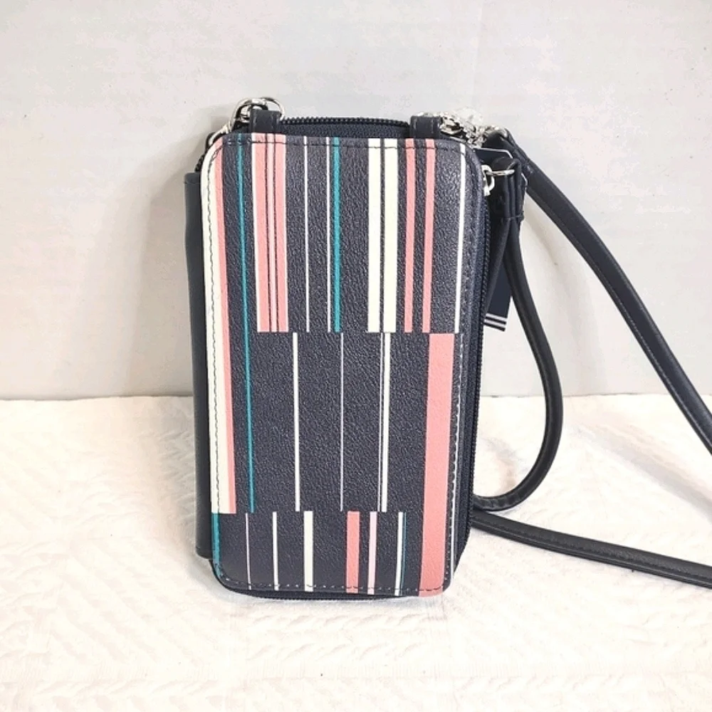 Nautica Wallet Crossbody/Wristlet NWT - Picture 4 of 9